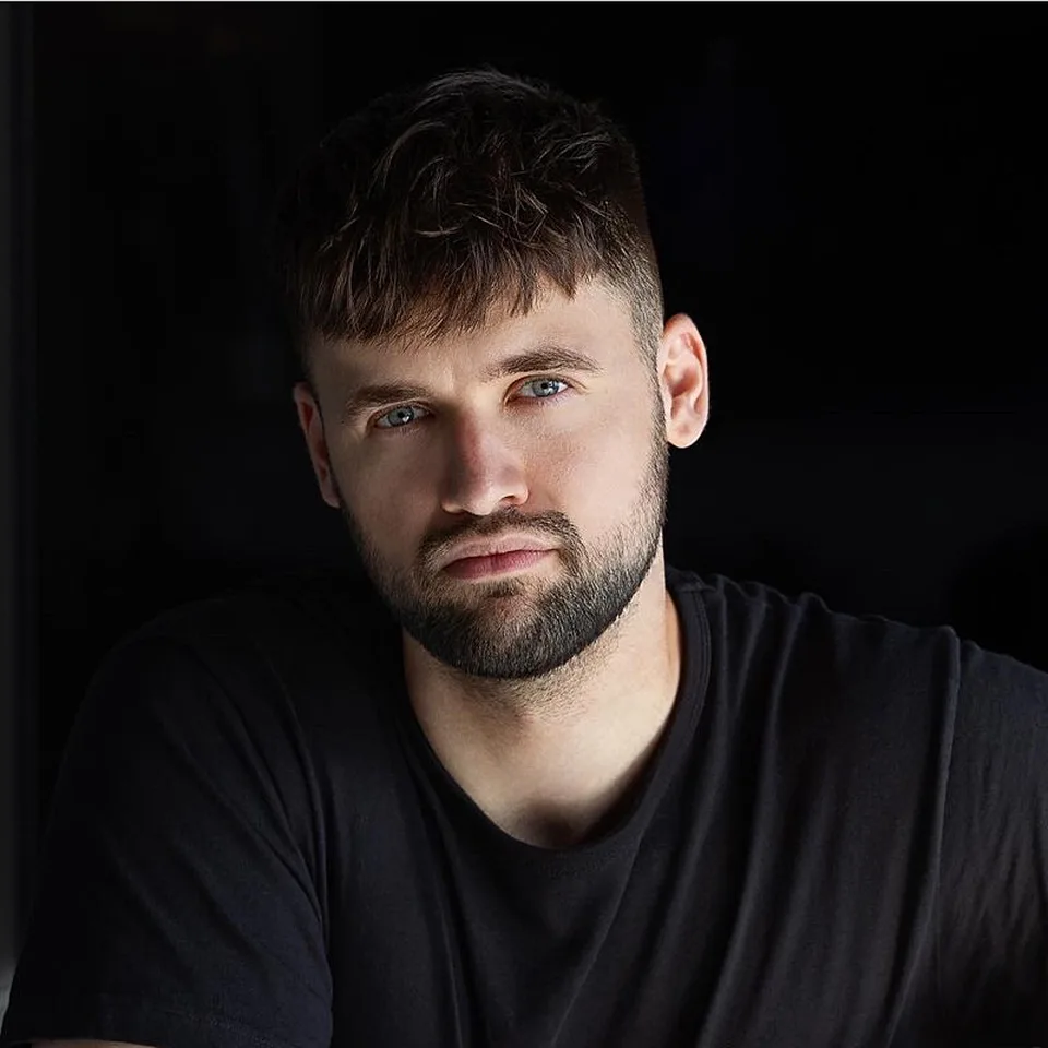 Read more about the article Šnídl nepochodil na súde. Filip Sulík môže na internet vrátiť videá, kde sa vysmieval z novinára