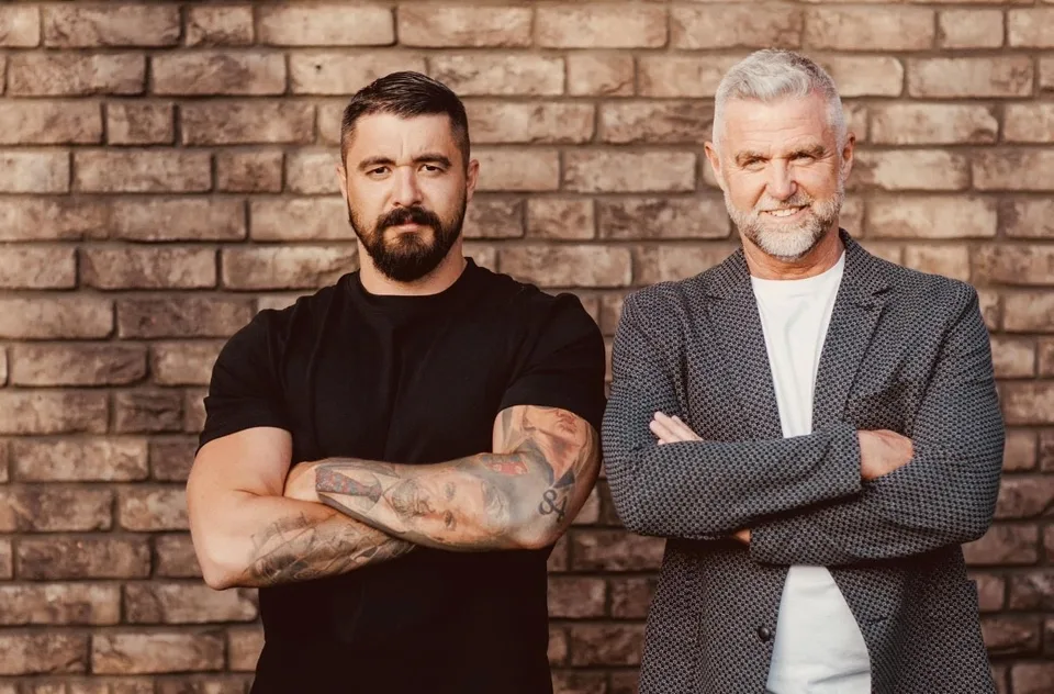 Read more about the article Krúpa sa v diskusnej relácii staral do tetovania Pavla Gašpara. Ten má preňho odkaz