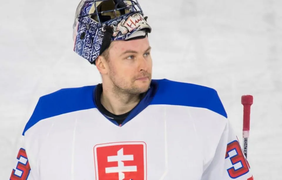 Read more about the article Z ČR ho vyštvali kvôli KHL, v Nemecku je hviezda. Hudáček vychytal Kolínu postup do finále po 11 rokoch