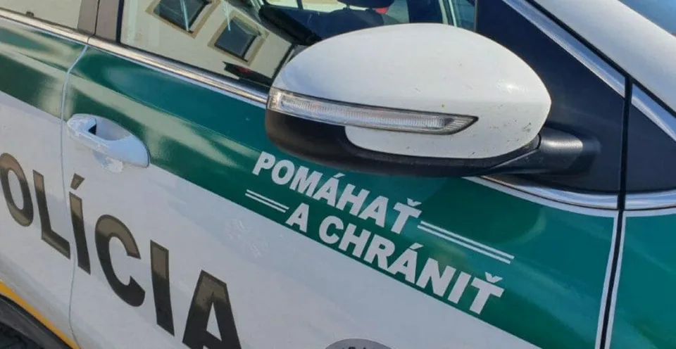 Read more about the article Mladá žena v Bratislave takmer vyskočila z okna medzi deviatym a desiatym poschodím