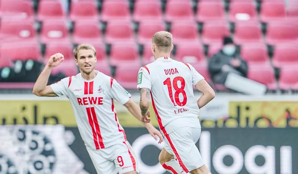 Read more about the article Duda pri senzačnom víťazstve Kolína, Bayern v role favorita nezaváhal
