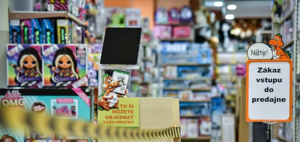 Read more about the article Montujú sa do politiky. Dráčik bojuje proti cudzím vojskám a základniam na našom území!
