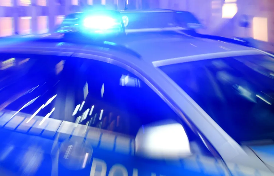 Read more about the article Brutalny útok v Nemecku: Trinásťročný Iračan v Lipsku napadol vodiča autobusu, šofér je v kóme!