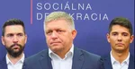 Uprostred Robert Fico, vľavo Richard Takáč, vpravo Erik Kaliňák.