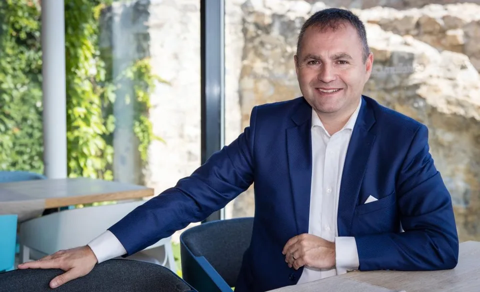 You are currently viewing VIDEO Prezidentka sa stavia na stranu súčasnej opozície a koalíciu kritizuje za zmeny, ktoré sa ešte neurobili, tvrdí Marián Kéry