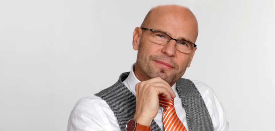 Read more about the article VIDEO Dr. Bukovský pre eReport: Cenzúra fakty nezmení. Ani z klamstiev nestvorí pravdu!(časť prvá)