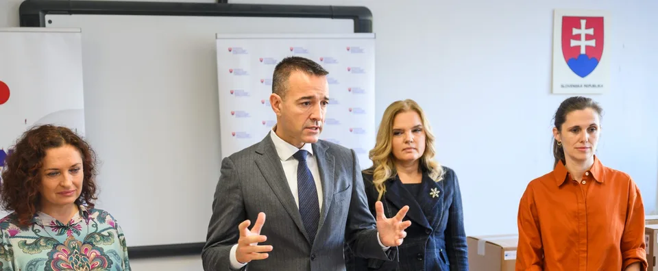 Read more about the article Koaličný Hlas chce ochrániť deti. Do 16 rokov veku by mohli byť sociálne siete zakázané