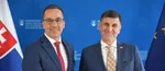 Minister práce, sociálnych vecí a rodiny Erik Tomáš (Hlas-SD) a štátny tajomník ministra práce SR Branislav Ondruš