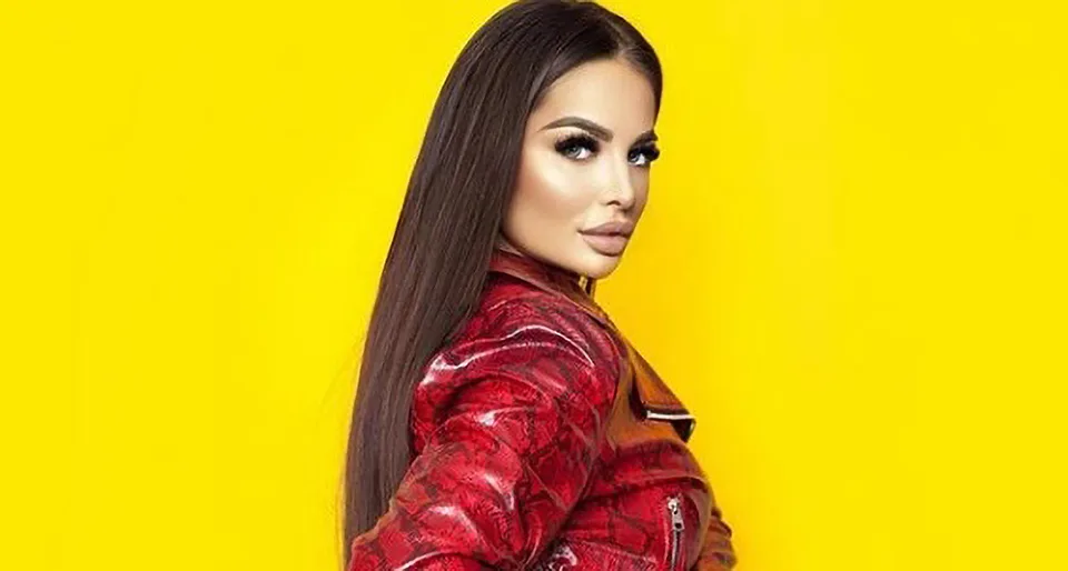 Read more about the article Zuzana Strausz Plačková na tajomnom zákroku