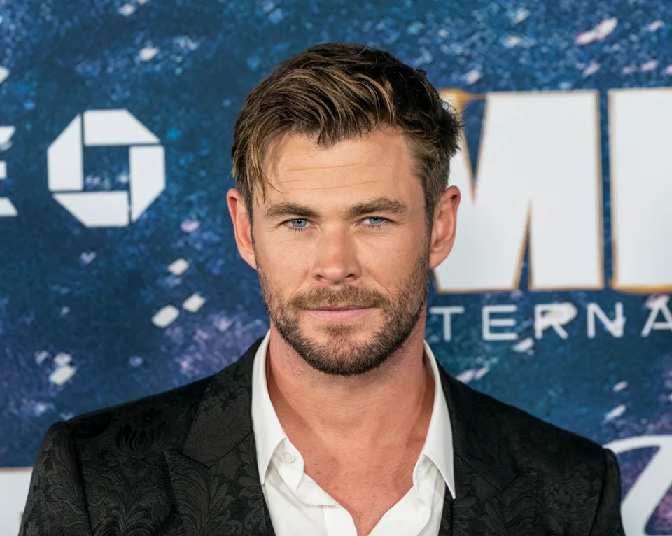 You are currently viewing Chris Hemsworth zablahoželal bratovi Liamovi opäť originálnym spôsobom