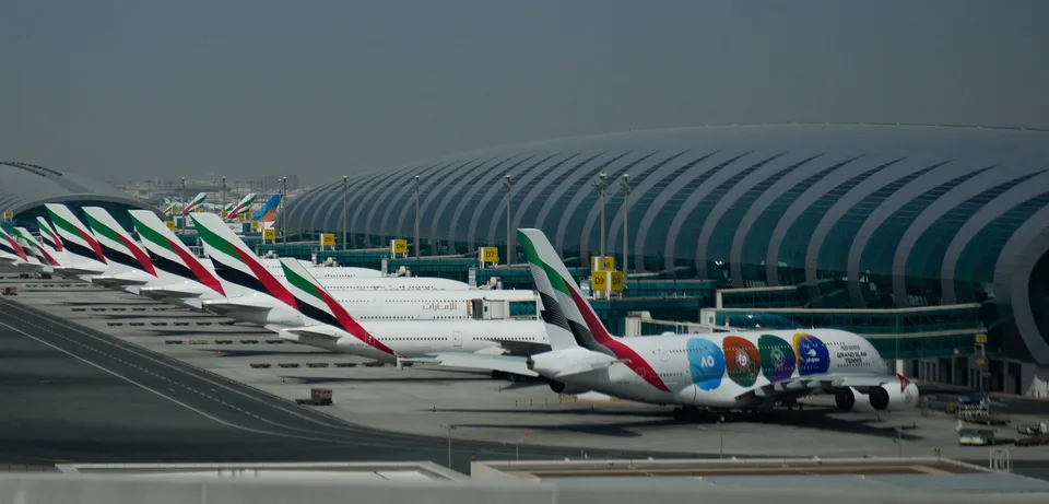 Read more about the article Dubaj spúšťa čiastočné lety: Stovky cestujúcich konečne dostanú šancu odletieť!