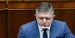 Robert Fico (Smer-SD) počas mimoriadnej schôdze Národnej rady SR k návrhu na odvolanie ministra vnútra Romana Mikulca (OĽANO) z funkcie 18. februára 2022 v Bratislave.