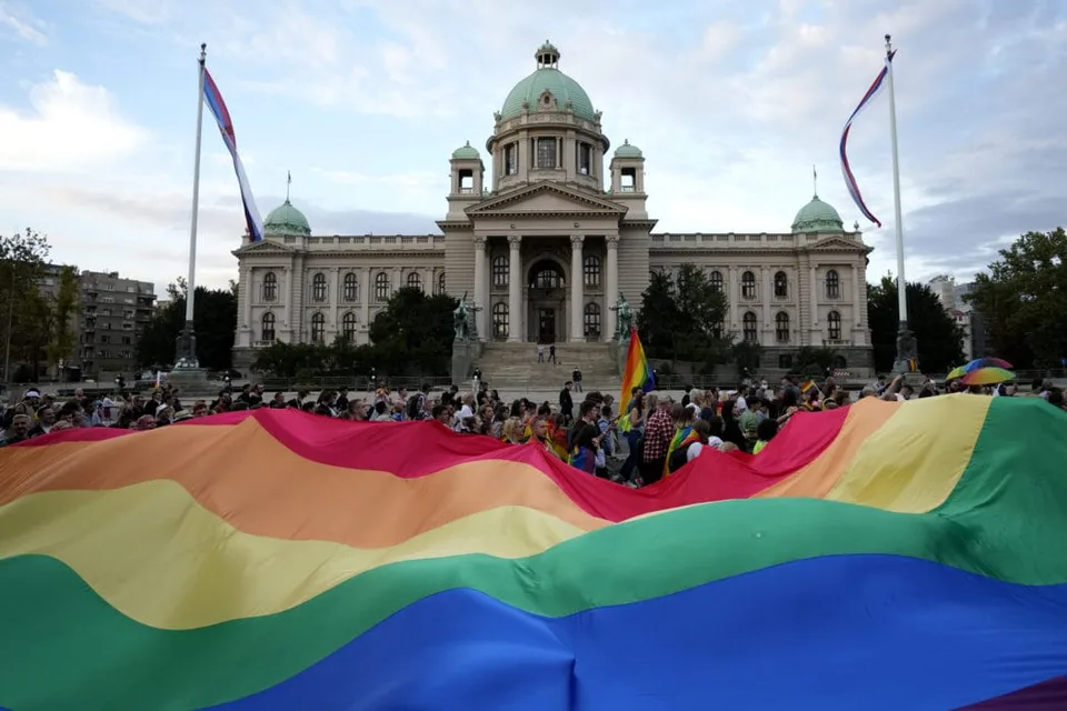You are currently viewing Srbská polícia zakázala pochod EuroPride