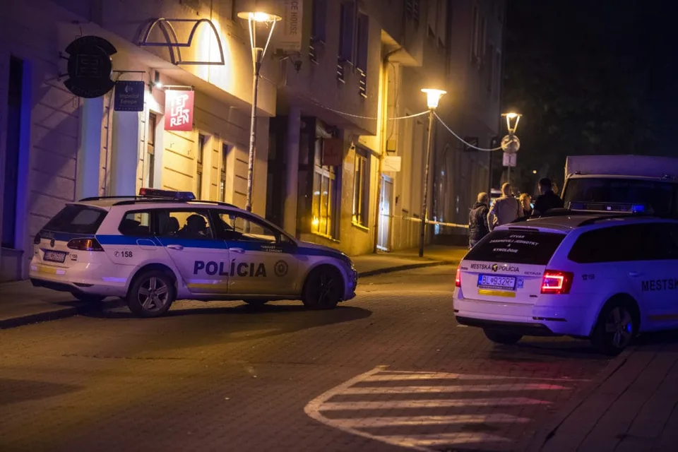 Read more about the article ŠOK: NAKA zadržala ôsmaka, ktorý si do školy priniesol sekeru. Chcel vraždiť spolu s komplicmi?!