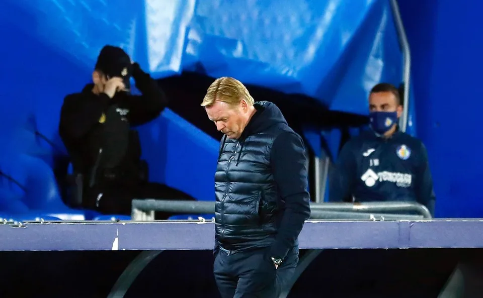 Read more about the article Barca má nôž na krku, Koeman o Dyname: Veľmi dôležitý duel