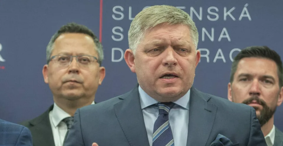 Read more about the article VIDEO Smer odkázal na vyhlásenia skúseného vyšetrovateľa. Čo hovorí o obvinení Fica a Kaliňáka?