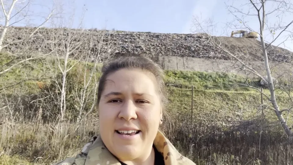 Read more about the article VIDEO Smerácka ekoaktivistka je vraj prenasledovaná vládnou mocou! Čaputovej posiela jasný odkaz