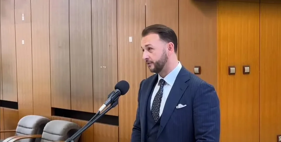 Read more about the article Verejná súťaž na rukavice pre policajtov bola nastavená v súlade so zákonom