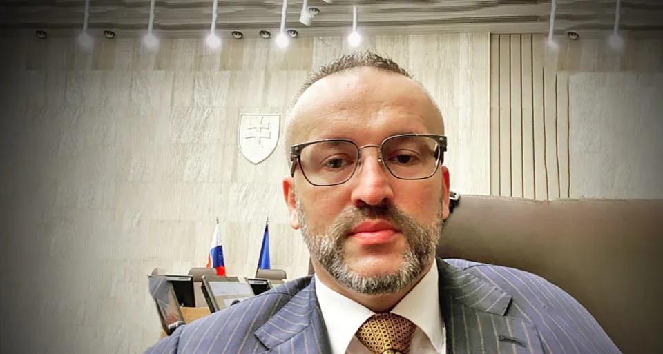 Read more about the article Exšéf SIS Pčolinský: V garáži som našiel anonym, no zabudol som na to
