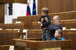 Boris Kollár v rokovacej sále počas Dňa otvorených dverí Národnej rady SR 1. septembra 2022.