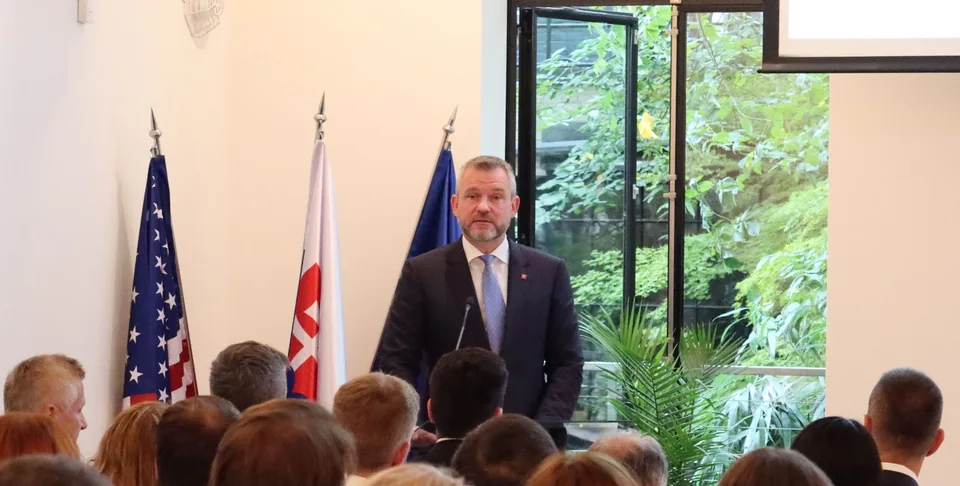 Read more about the article Prezident Pellegrini na Slovak PRO Summite: Slovenské esá netreba vždy ťahať z cudziny späť, ale využiť ich tam