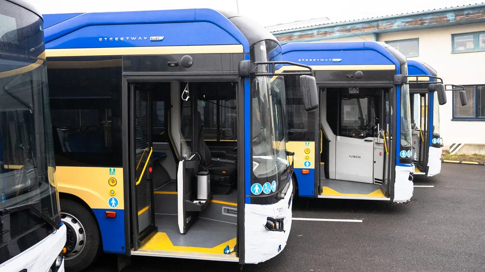 Read more about the article Trnava rozširuje flotilu MHD o elektrobusy! Majú obmedzený dojazd a plne obsadené vážia až 20 ton