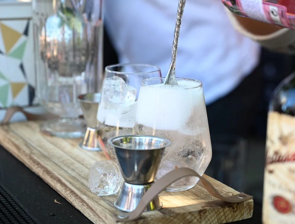 Read more about the article Finančná správa udrela na čierny trh: Pri Trnave zaistili obrovské množstvo nelegálneho alkoholu