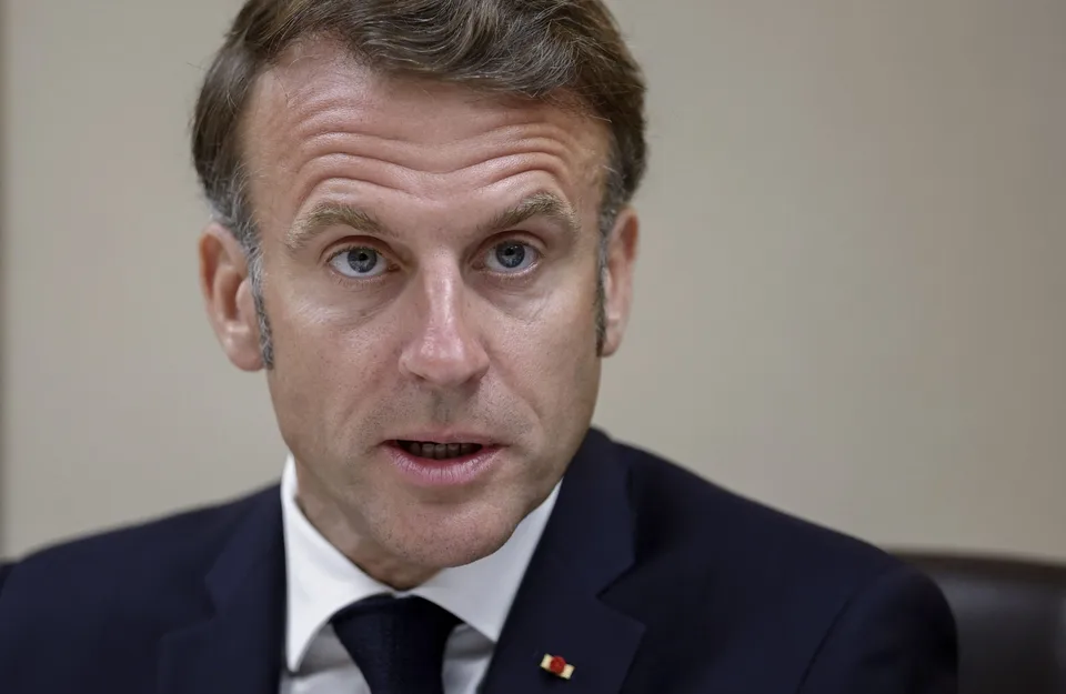 Read more about the article Vo svete prudko rastie počet popráv: Macron varuje pred návratom trestu smrti