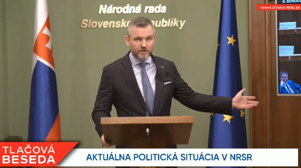 Read more about the article VIDEO Štátnik Pellegrini ukončil rokovanie skôr: TOTO je cirkus, ktorý k ničomu nevedie!