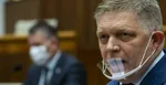 Zľava minister vnútra SR Roman Mikulec (OĽaNO) a poslanec NR SR Robert Fico.