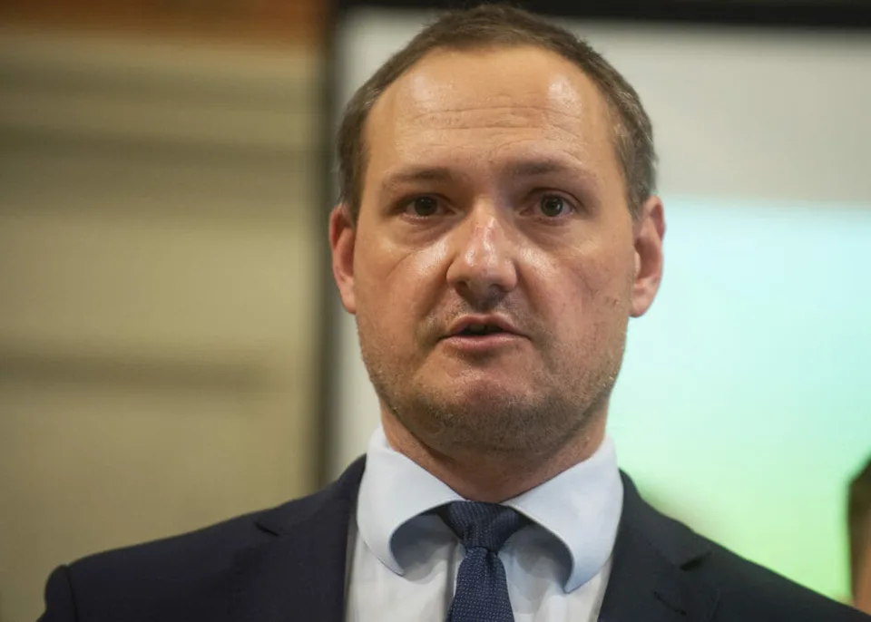 Read more about the article Dekan PF UK Burda: Lipšic ma nehorázne oklamal a nemôžem si ho preto vážiť!