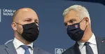 vľavo minister obrany SR Jaroslav Naď (OĽaNO) a vpravo minister zahraničných vecí a európskych záležitostí SR Ivan Korčok