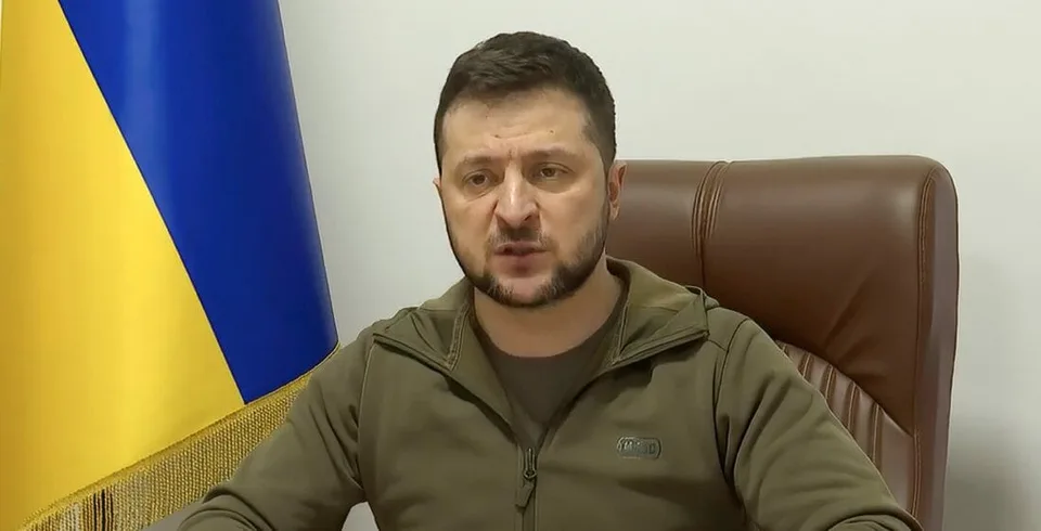 Read more about the article Zelenskyj vyčíta EÚ, že konala príliš neskoro. Emmanuel, verím, že sa nás zastaneš, odkázal Macronovi
