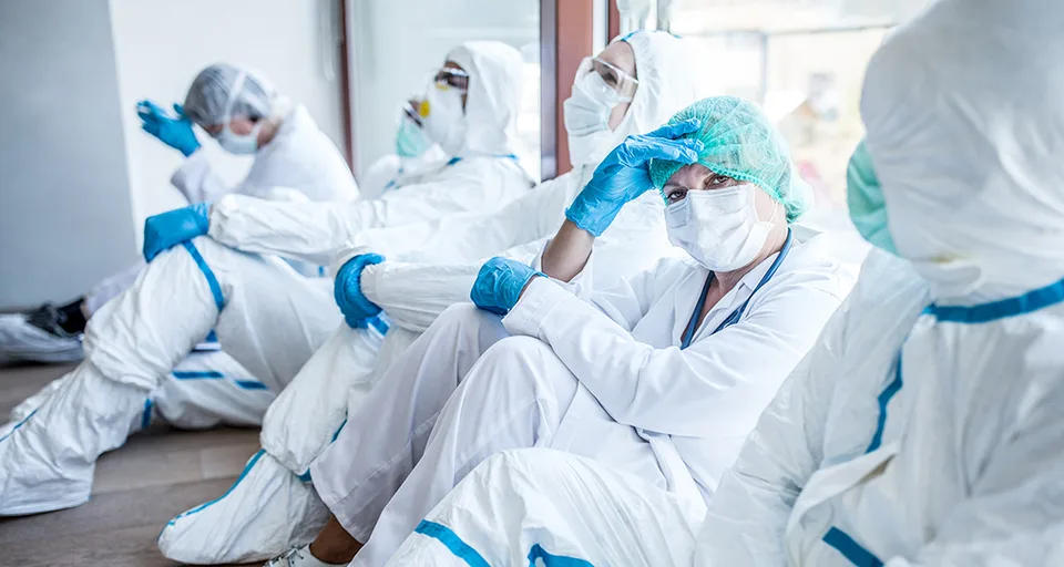 Read more about the article Dostanú sa peniaze k zdravotníkom? Slovensko na podporu obnovy po pandémii získa ešte 17,9 milióna eur!
