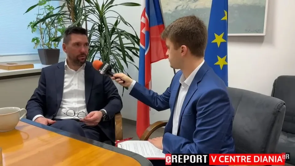 Read more about the article Minister Takáč pre eReport: Pracujeme na zvýšení potravinovej sebestačnosti, začnú sa veľké kontroly