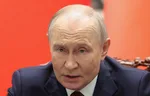Ruský prezident Vladimir Putin počas stretnutia s čínskym prezidentom Si Ťin-pchingom