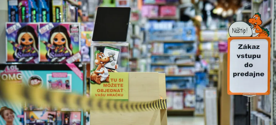Read more about the article Vynaliezaví Slováci! Keď sú u nás zatvorené nákupné centrá, vyrážajú k susedom do Maďarska