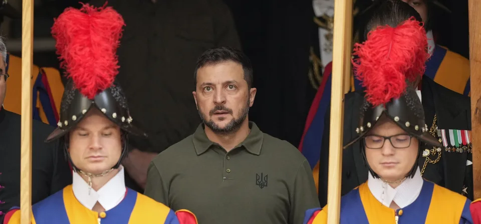 Read more about the article Zelenskyj sa stretol s pápežom: Spoločne za mier na Ukrajine!