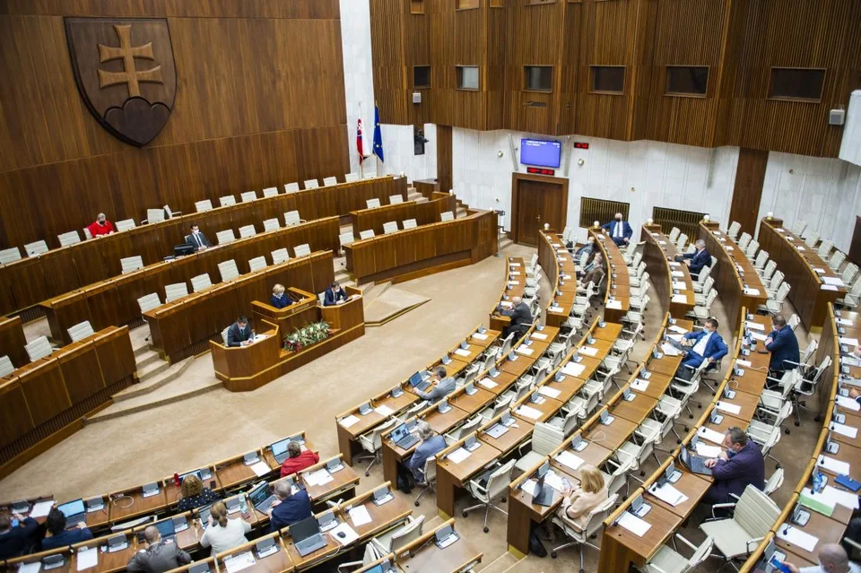 Read more about the article Vláda schválila dlhodobú podporu rozšírenia inovácií vo vzdelávaní