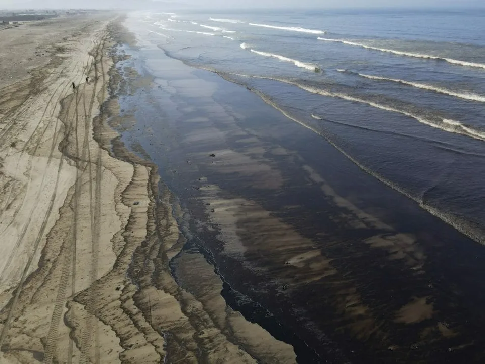 Read more about the article Peru vyhlásilo stav environmentálnej núdze: Ropa znečistila 21 pláží!