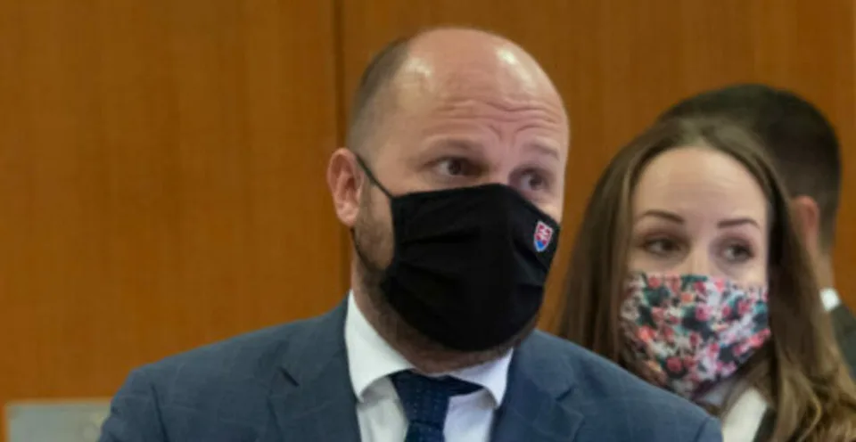 Read more about the article Naď nepotešil: Hrozí nám aj lokálny lockdown či núdzový stav!