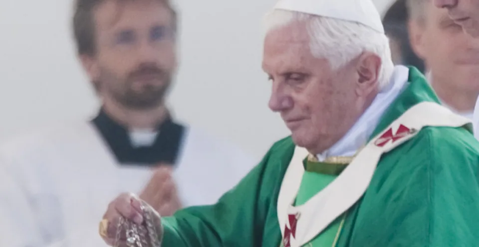 Read more about the article Navždy odišiel emeritný pápež! V Kláštore Matky Cirkvi vo Vatikáne zomrel Benedikt XVI.