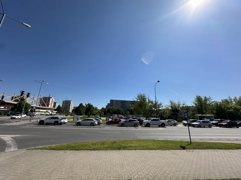Read more about the article O pozemok na Spartakovskej mal záujem jediný uchádzač