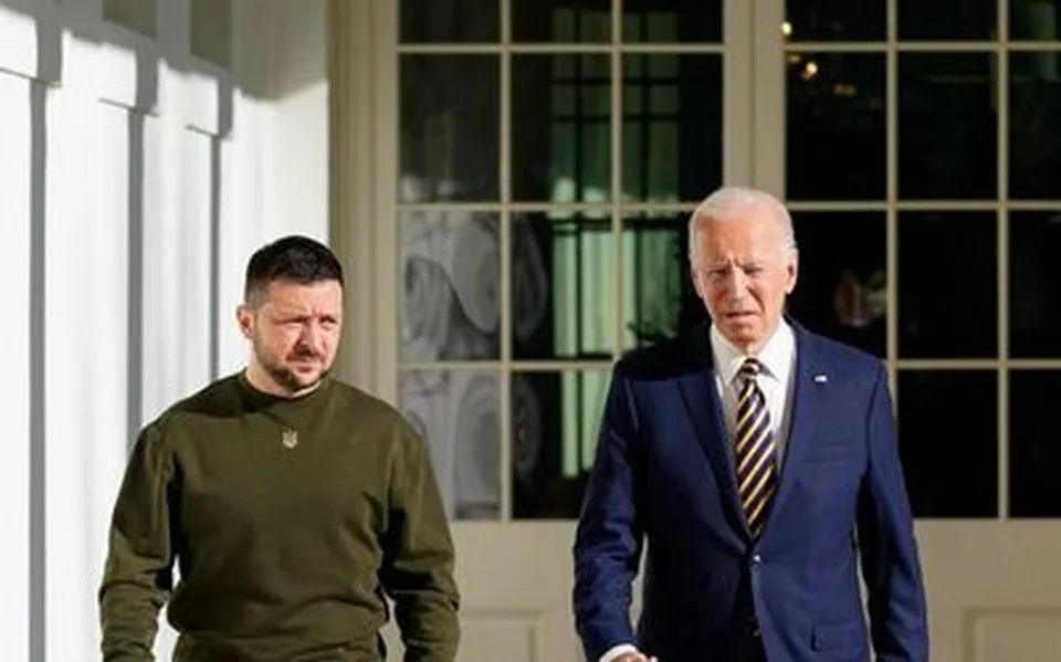 Read more about the article Biden sa stretne so Zelenským: Hovoriť budú o potrebách ukrajinskej armády