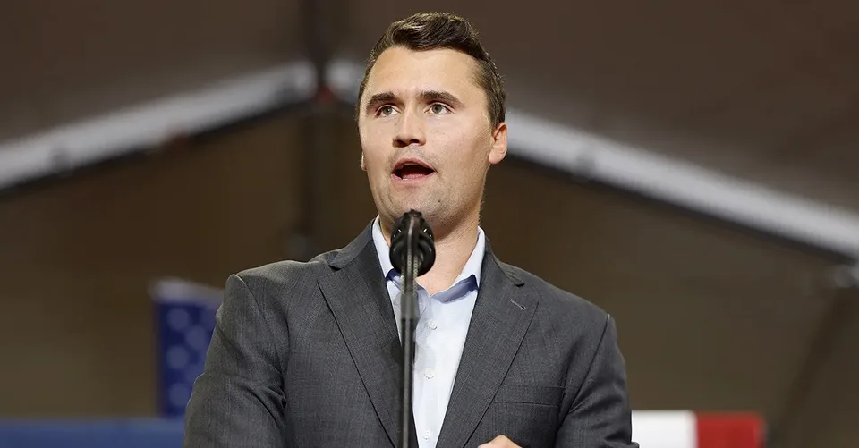 Read more about the article Konzervatívny aktivista Charlie Kirk zomrel po streľbe na univerzite v Utahu