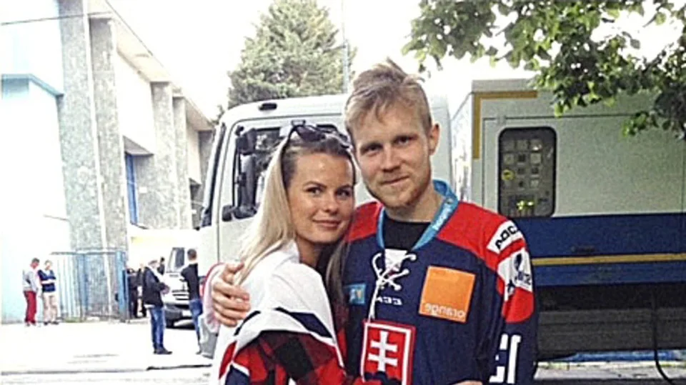 Read more about the article Môj manžel hrá v KHL, je preto horší? Všetci chlapci hrajúci v Rusku chcú mier, vyznala sa Krištofová