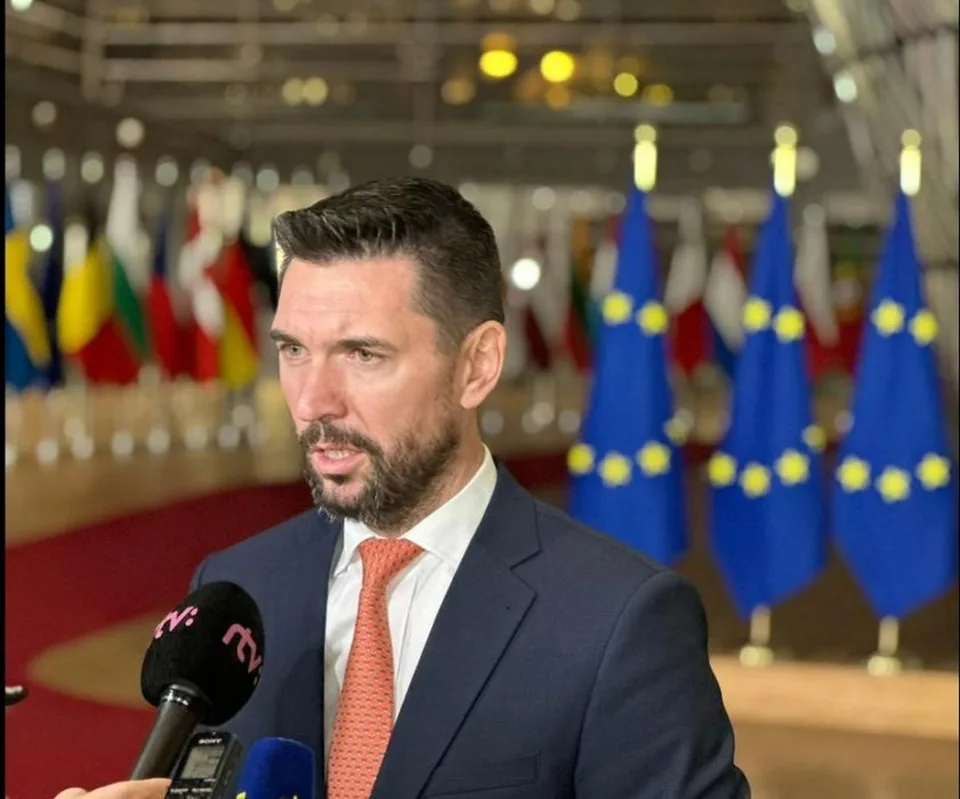 Read more about the article Minister Takáč po rokovaní s maďarským ministrom: Slovenských potravín je v našich obchodoch málo!