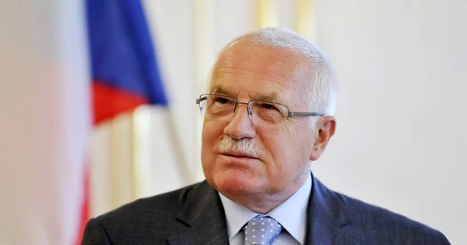 Read more about the article Bývalý český prezident naložil Zelenskému: „Drží sa vojny zubami-nechtami“