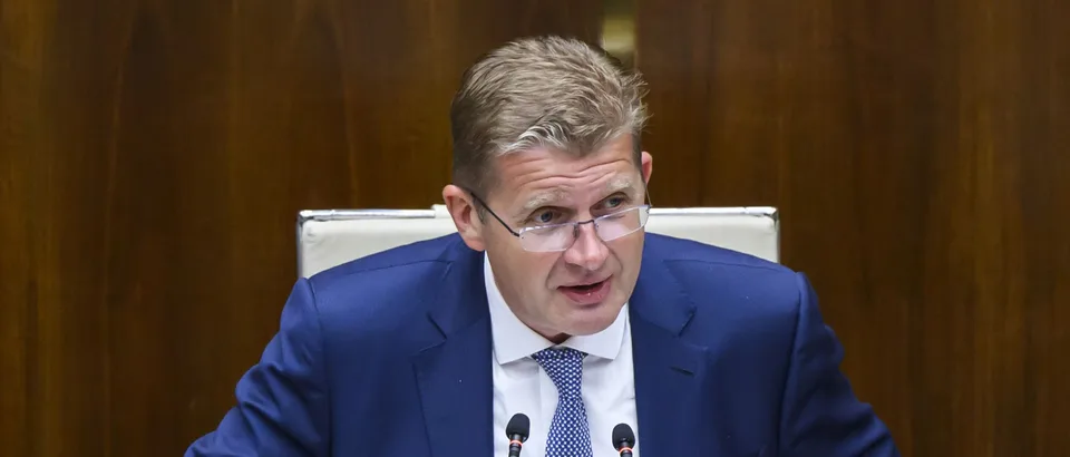 Read more about the article Žiga v súvislosti s pandémiou hovorí o možnej genocíde. Treba to vyšetriť a vyvodiť zodpovednosť, vyhlásil