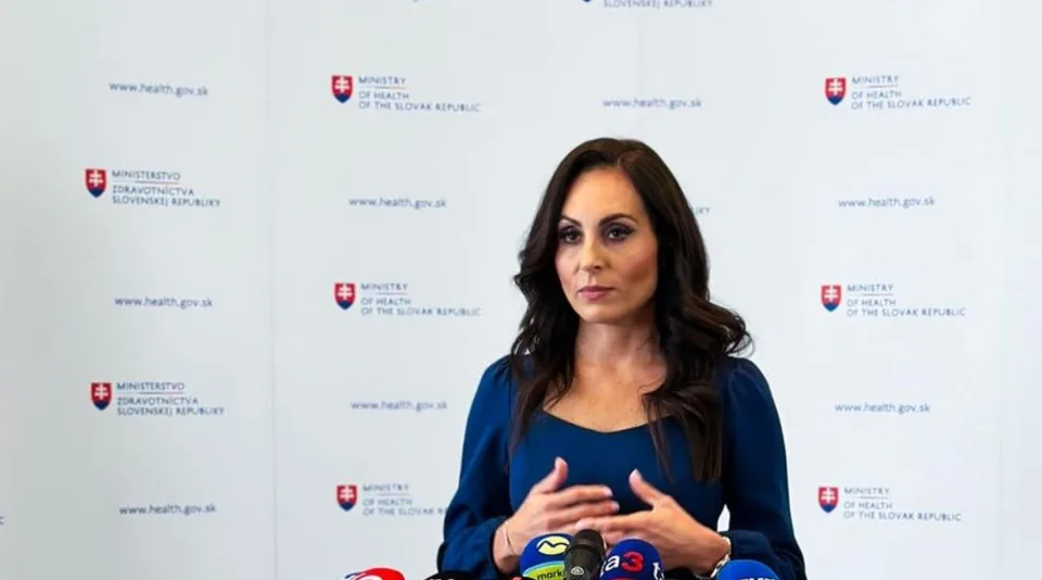 Read more about the article Ministerka Dolinková reaguje na vyjadrenia opozície: So znepokojením sledujem diskusiu okolo WHO!